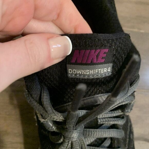 Nike Downshifter 4 Black Purple Womens Athletic Running Shoes Sneakers 7 - Picture 6 of 7